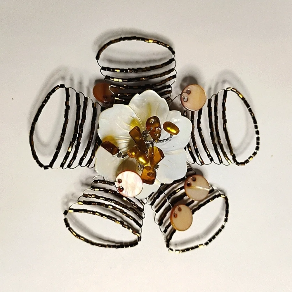 Beautiful Artisans Handmade‎ Floral Mother of Pearl and Glass Beaded Brooch